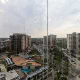 Fu costruito nel 1990 dal Gruppo De Gennaro in accordo con la catena alberghiera Sheraton su progetto dell�architetto Willi Ramstein. Ulteriore particolarit� dell�edificio � l�ascensore panoramico che permette di vedere dall�alto tutta la zona circostante
